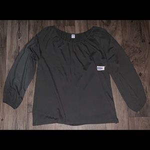 Old Navy Long Skeeve Top NWT